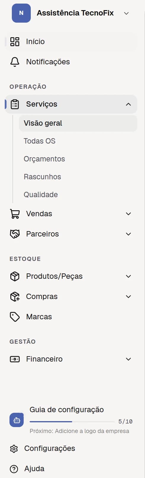 Menu lateral do admin dividido em Operação, Estoque e Gestão, com Configurações e Ajuda no rodapé